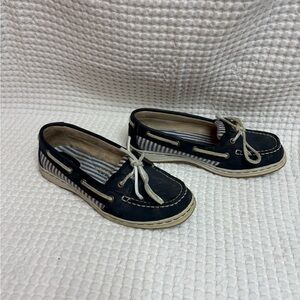 Navy Striped women’s Casual boat Shoes. Perfect for a day out.